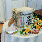 結婚披露宴の鏡開きの写真